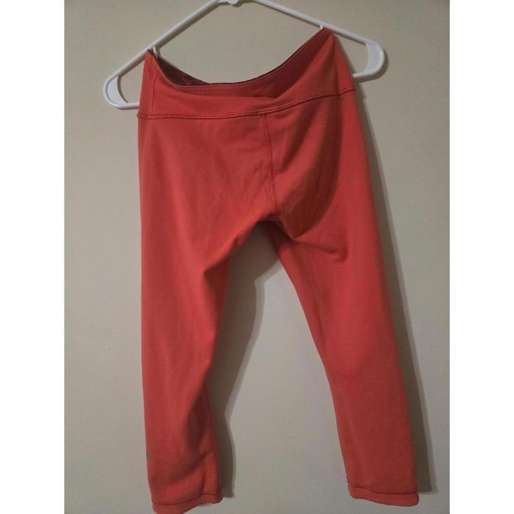 Lululemon Women's Red Activewear capri Leggings - Picture 4 of 7